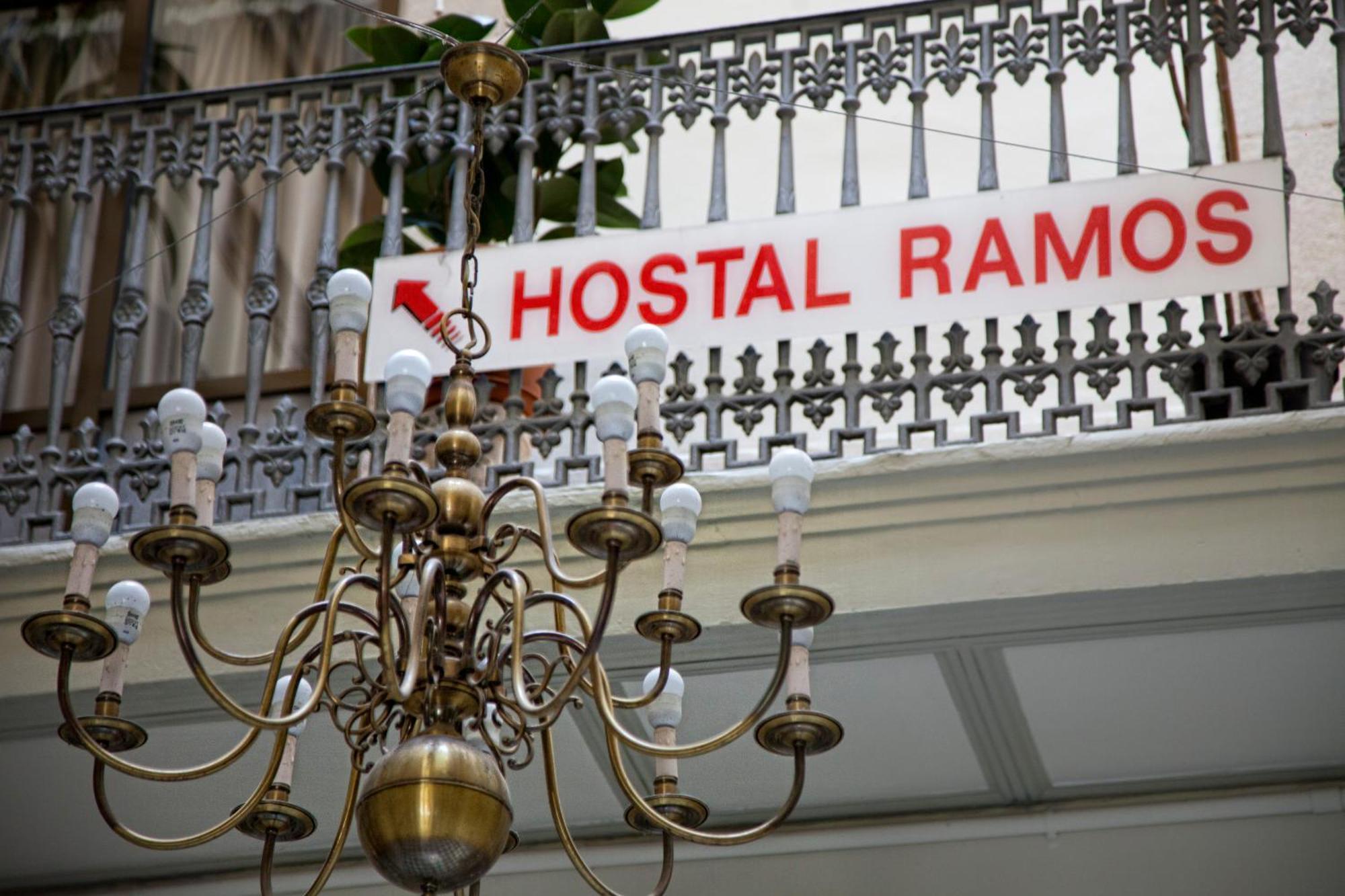 Hostal Ramos Barcelona Exterior photo